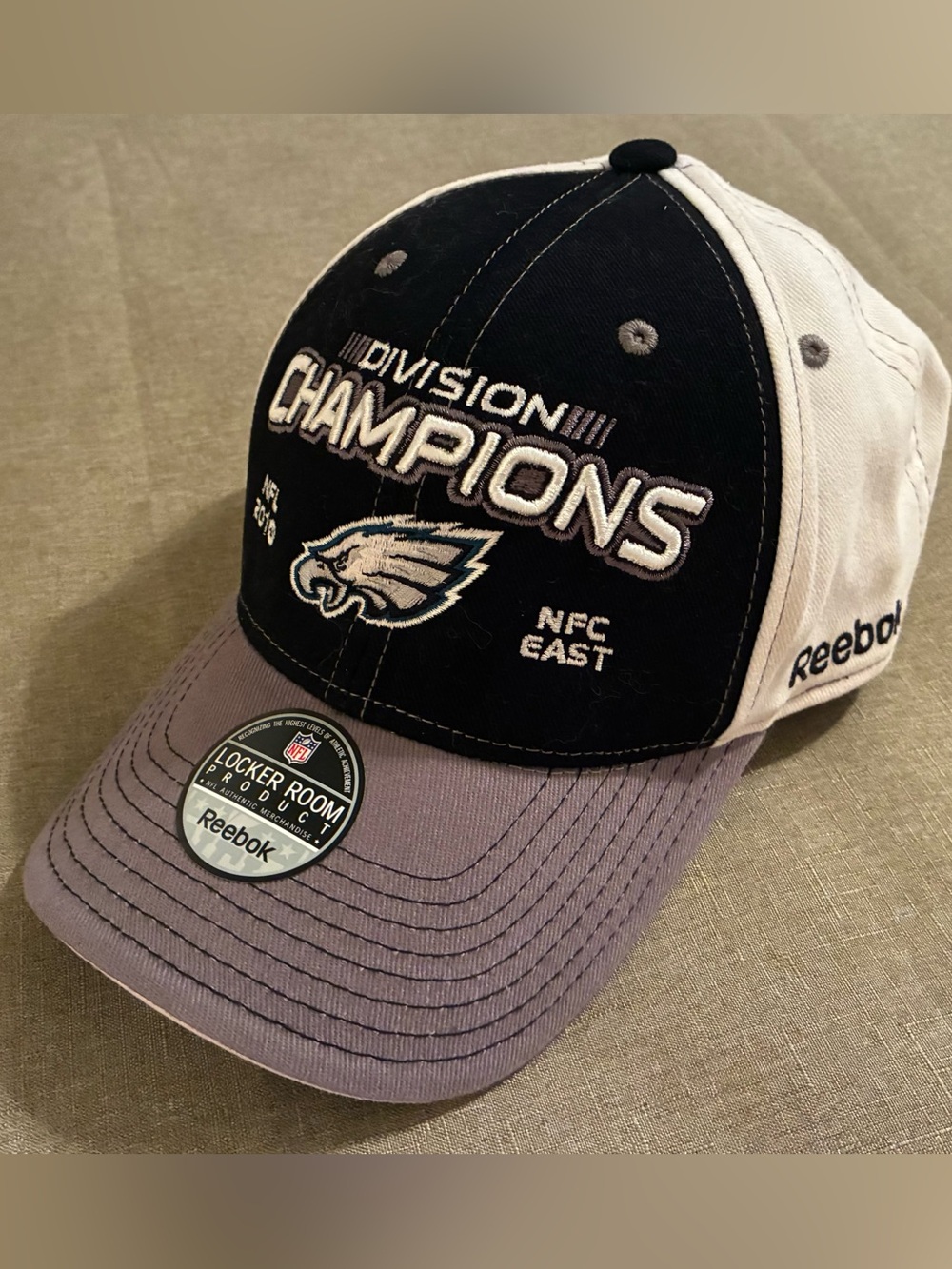 Vintage Philadelphia Eagles 2010 NFC East Champions Hat Reebok Locker Room NWOT